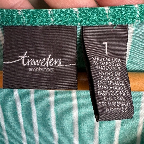 CHICO'S TRAVELERS Women's 3/4 Sleeve Asymmetrical V-Neck Shirt Green Medium - Picture 3 of 12